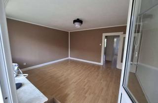 Wohnung mieten in Alte Kieler Landstraße 41, 24768 Rendsburg, Gemütliche 2,5 Zi. Wohnung mit Balkon zu vermieten!