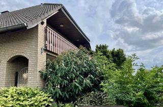 Wohnung mieten in Stirper Weg 20, 59597 Erwitte, Attraktive und gepflegte 3-Raum-DG-Wohnung mit Einbauküche in Erwitte