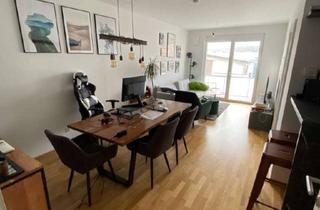 Wohnung mieten in Reinhardtstraße 13, 07318 Saalfeld, Attraktive und vollständig renovierte 1,5-Zimmer-Wohnung mit EBK in Saalfeld/Saale