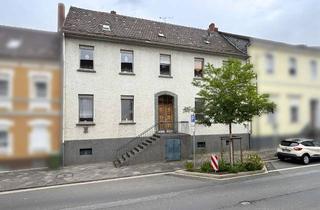 Mehrfamilienhaus kaufen in 56564 Neuwied, Sanierungsbedürftiges Mehrfamilienhaus mit Ausbaureserve in Zentrumslage