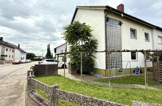 Haus kaufen in 67346 Speyer, Gepflegtes Dreiparteienhaus in bevorzugter Lage - voll vermietet - 2 Garagen - 4 Stellplätze