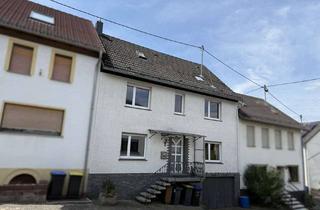 Haus kaufen in 55568 Lauschied, Charmantes Reihenmittelhaus mit Gartengrundstück