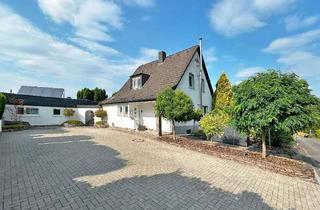 Einfamilienhaus kaufen in 58454 Witten, Einfamilienhaus mit Weitblick & ca. 59 m² Freizeit - Gartenhaus auf großem Grundstück