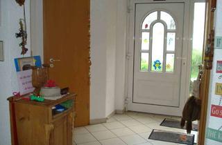 Einfamilienhaus kaufen in 64579 Gernsheim, Schönes Einfamilienhaus mit Keller und 2 KFZ Stellplätzen