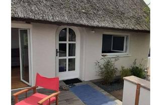Haus mieten in An Der Promenade 27, 23999 Insel Poel, RARITÄT in ERSTER Strandreihe / saniertes Ferienhaus mit Reetdach, Sauna, Gästehaus, Küche, uvm.