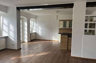 Wohnung mieten in Marktplatz 12, 94094 Rotthalmünster, Sanierte 2-Zimmer-Wohnung mit Einbauküche in Rotthalmünster