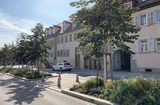 Wohnung mieten in Lindenstraße, 71634 Ludwigsburg, Historisch-stilvolle 2,5-Zi-Wohnung mit Terrasse, TG & Innenhof – Wohnen im Herzen der Stadt