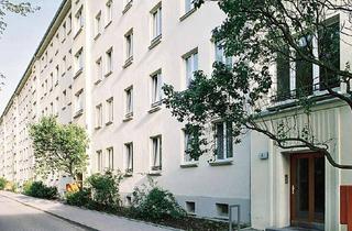 Sozialwohnungen mieten in Hendrichplatz 10, 10367 Lichtenberg, WBS 160 bis 220 erforderlich für einen 3-Personen-Haushalt.