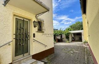 Haus kaufen in 76870 Kandel, Ein- bis Zweifamilienhaus in Kandel mit weitläufigem Garten