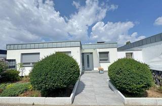 Haus kaufen in 41540 Dormagen, Attraktiver Bungalow in Dormagen-Delhoven – Modernes Wohnen auf 109 m² + 30 m² überdachte Terrasse
