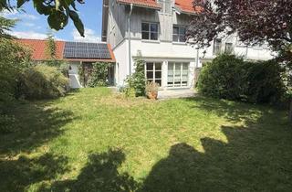 Haus kaufen in 85630 Grasbrunn, Wunderschönes Reiheneckhaus mit tollem Komfort in ruhiger Lage für Familien