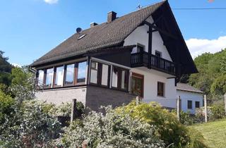 Einfamilienhaus kaufen in 76857 Eußerthal, Einfamilienhaus im Grünen mit schönem Wintergarten, Keller, Doppelgarage, Hof und Garten.