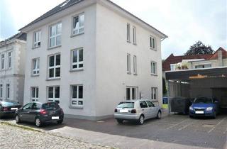 Wohnung mieten in 26135 Oldenburg, 2-Zimmer-Wohnung mit Einbauküche im DG – nur rd. 10 min. zu Fuß von der Oldenburger Innenstadt entfernt