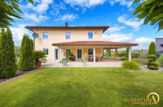 Villa kaufen in 93326 Abensberg, Gehobene Stadtvilla mit Pool auf einmaligem Grundstück mit Gewerbehalle und PV-Anlage zu verkaufen