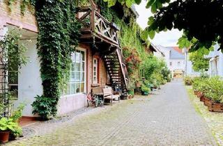 Wohnung kaufen in 61381 Friedrichsdorf, Friedrichsdorf - Traumwohnung in historischem Gebäude in Friedrichsdorf