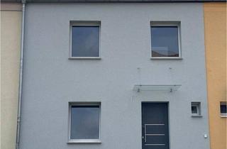 Haus kaufen in 98590 Schwallungen, Schwallungen - Reihenmittelhaus mit Garten, Garage, PV für Strom und Warmwasser