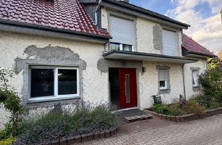 Haus kaufen in 32609 Hüllhorst, Hüllhorst - Viel Platz! Wohnhaus für Familien - Mehrgenerationenhaus Rendit