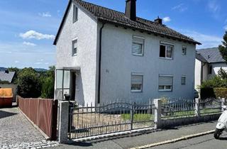 Haus kaufen in 95119 Naila, Naila - Zweifamilienhaus in FroschgrünNaila mit Eigengrund
