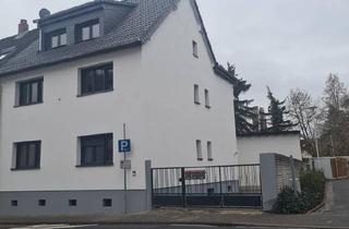 Haus kaufen in 65843 Sulzbach, Sulzbach (Taunus) - MFH + Bauplatz mit Baugenehmigung direkt beim Rathaus in Sulzbach