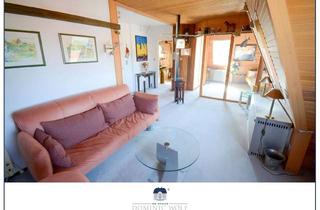 Wohnung kaufen in 23570 Travemünde, Charmante Dachgeschosswohnung mit Garage in der Kurgartenstraße