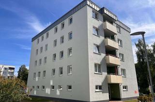 Wohnung kaufen in Arnold-Zweig-Str. 73a, 18435 Knieper West, Attraktive barrierefreie 2-Raum Wohnung mit Fahrstuhl, moderner Einbauküche und Balkon – zum Verkauf