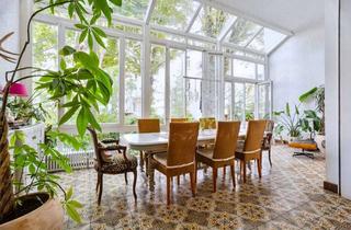 Wohnung kaufen in 60325 Westend-Süd, Herrschaftliche Stilaltbauwohnung mit Garten