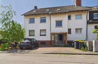 Wohnung kaufen in 30880 Laatzen, Großzügige Hochparterre-Wohnung mit Gartenidylle - ruhig gelegen, stadtnah und voller Möglichkeiten!