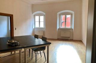 Wohnung kaufen in 93047 Innenstadt, Traumhafte 3-Zi.-Whg. im Herzen der historischen Altstadt