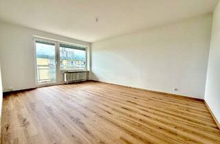 Wohnung kaufen in 96215 Lichtenfels, Neu renovierte Eigentumswohnung mit Stellplatz und Balkon in Lichtenfels