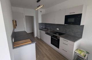 Wohnung kaufen in Schumacherstraße 25, 76275 Ettlingen, Sanierte 3-Raum-Wohnung mit gehobener Innenausstattung mit Balkon und EBK in Ettlingen