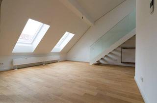 Wohnung mieten in Dreimühlenstraße 36, 80469 Ludwigsvorstadt-Isarvorstadt, Erstbezug nach Sanierung: Stilvolle Dachgeschoss-Wohnung mit gehobener Innenausstattung und Galerie