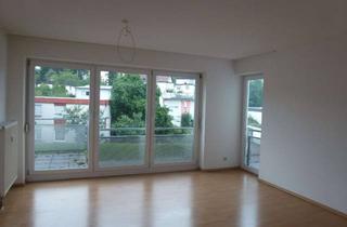 Wohnung mieten in 73433 Aalen, Aalen, Hegelstraße, helle 2,5-Zimmer-Obergeschoss-Wohnung mit Balkon und Garage