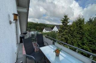 Wohnung mieten in St.-Vinzenz-Weg, 59755 Arnsberg, Gemütliche 2-Zimmer-Dachgeschosswohnung mit Balkon im Binnerfeld