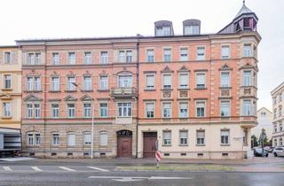 Wohnung mieten in Alexander-Puschkin-Platz 3 b, 01589 Riesa, Tolle Altbauwohnung im Denkmal, Dachgeschoss mit Aufzug, EBK, Balkon, Wanne/Dusche, ....