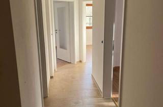 Wohnung mieten in Prinz-Eugen-Straße 71, 94034 Grubweg, Ansprechende 3 Zimmer Wohnung mit Balkon und Garage