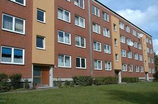 Wohnung mieten in Sandkrug 22, 24143 Gaarden-Ost, Umzug gefällig? Günstig geschnittene 2-Zi.-Wohnung
