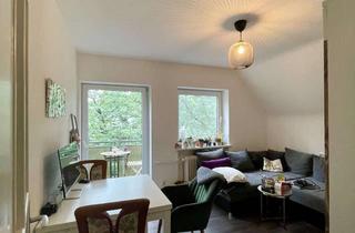 Wohnung mieten in 22587 Blankenese, Exklusive, vollst. renovierte 3-Raum-DG-Wohnung mit geh. Innenausstattung mit Balkon und EBK