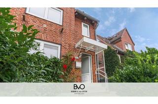 Haus kaufen in 24147 Elmschenhagen-Nord, Verbundenes Wohnglück: Zwei Haushälften als eine Einheit mit tollem Garten und Kamin.