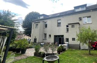 Haus kaufen in 45881 Schalke, Solides 5-Fam.-Haus mit Garten und Kfz.-Stellplatz
