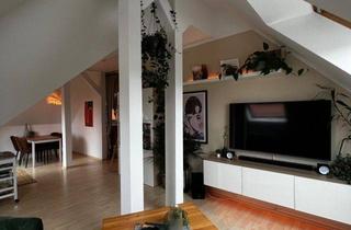 Wohnung mieten in Altchemnitzer Str. 76, 09120 Chemnitz, Tolle DG-Whg. - große Wohnräume - Bad mit Fenster !