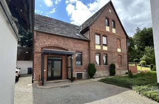 Haus kaufen in 32694 Dörentrup, Charmantes Klinkerhaus mit Weitblick in Dörentrup-Wendlinghausen