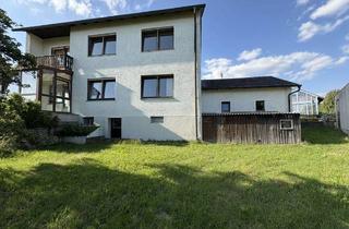 Haus kaufen in 95703 Plößberg, Zweifamilienhaus auf schönem und großzügigem Grundstück in ruhiger Lage in Schönkirch!