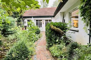 Einfamilienhaus kaufen in 63607 Wächtersbach, Charmantes Einfamilienhaus mit ELW auf weitläufigen Grundstück in Alleinlage | provisionsfrei