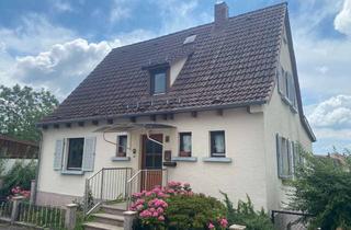 Haus kaufen in 69239 Neckarsteinach, Wohnen auf dem Land: Charmantes Haus aus den 50er Jahren mit großem Grundstück