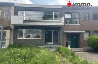 Einfamilienhaus kaufen in 52249 Eschweiler, Modernisierungsbedürftiges Einfamilienhaus mit Garten und Garage