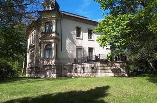 Villa kaufen in 02779 Großschönau, Villa mit kunstvollen Wand- und Deckenverzierungen aus der Jugendstilzeit