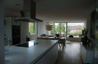 Haus mieten in Rückertstraße 19, 97209 Veitshöchheim, Geräumiges, gepflegtes 6-Zimmer-Reihenendhaus mit geh. Innenausstattung und EBK in Veitshöchheim