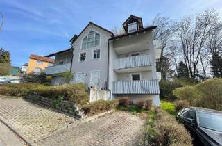 Wohnung kaufen in 84066 Mallersdorf-Pfaffenberg, Charmante Dachgeschosswohnung mit Stellplatz und Kellerabteil