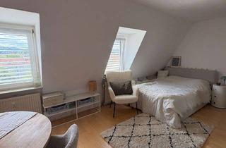 Wohnung kaufen in Wilhelmstr 3A, 79098 Altstadt, Helle 1-Zimmer-Dachgeschosswohnung in Freiburg
