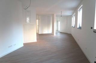 Wohnung mieten in 76768 Berg, Großzügige, kernsanierte 2 Zi.- EG - Wohnung mit eigenem Eingang